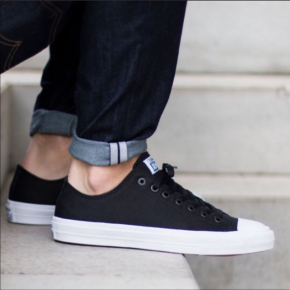 chuck taylor 2 low